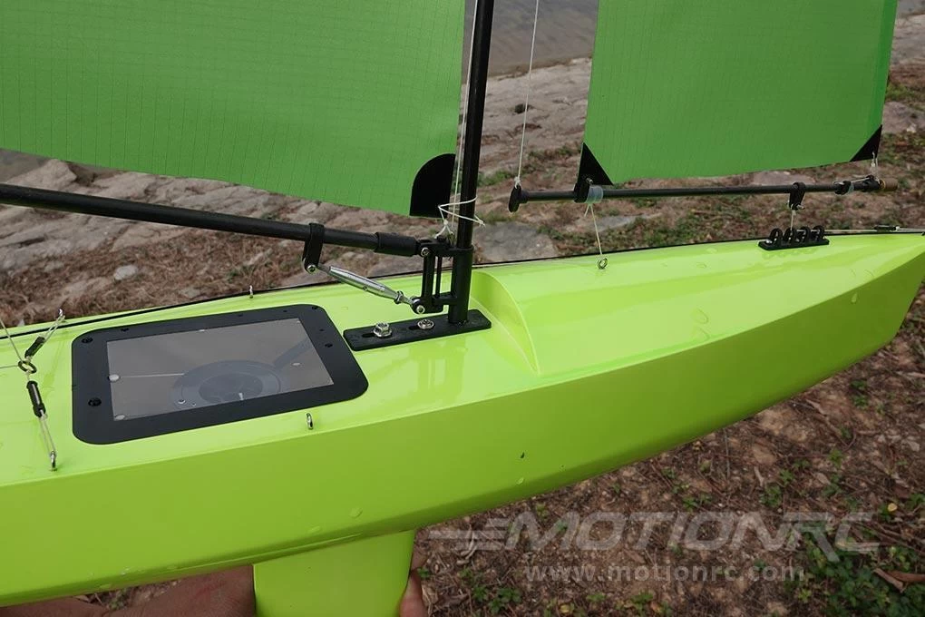 Bancroft RG65 Quickfire 650mm (26") Racing Sailboat - RTR - Image 7