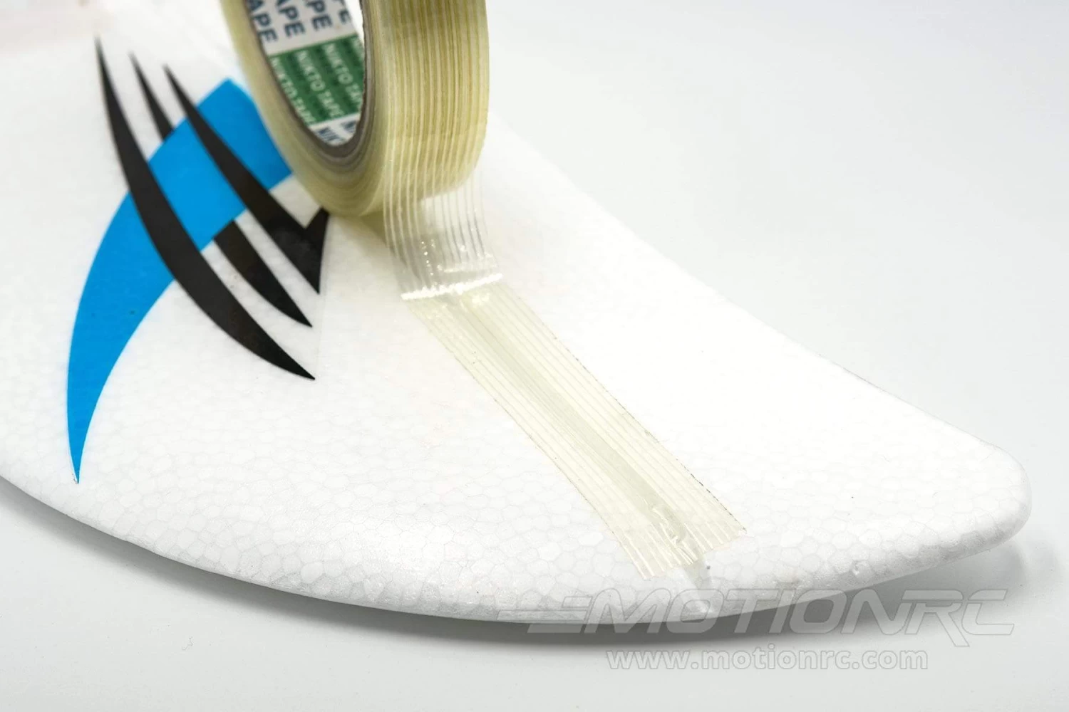 BenchCraft 20mm (3/4") X 25M (27 Yards) Fiber Reinforced Tape - Image 3