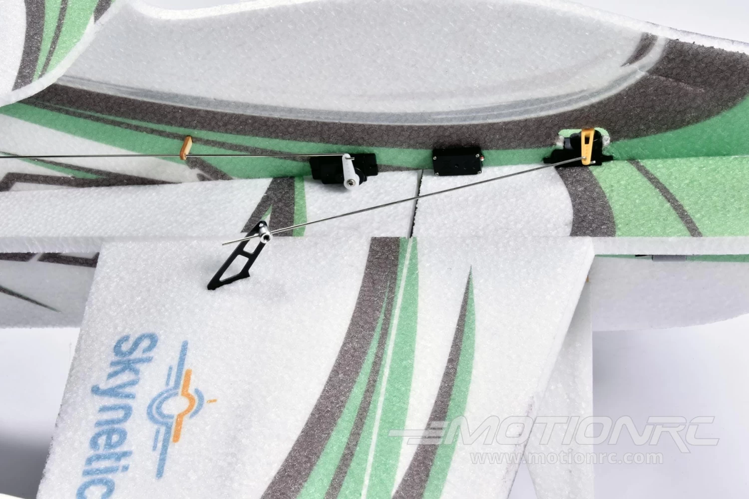 Skynetic Piaget II 3D 822mm (33.2") Wingspan - ARF BUNDLE - Image 14