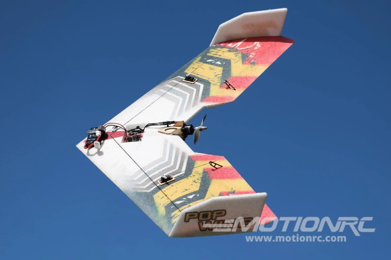 Skynetic Popwing Black 900mm (35.4") Wingspan - ARF BUNDLE - Image 2