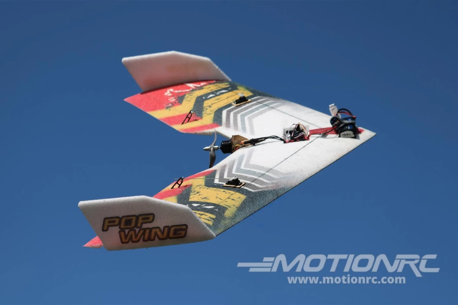 Skynetic Popwing Black 900mm (35.4") Wingspan - ARF BUNDLE - Image 4